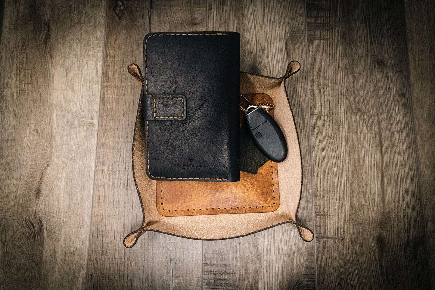 Valet Tray - Saddle Tan