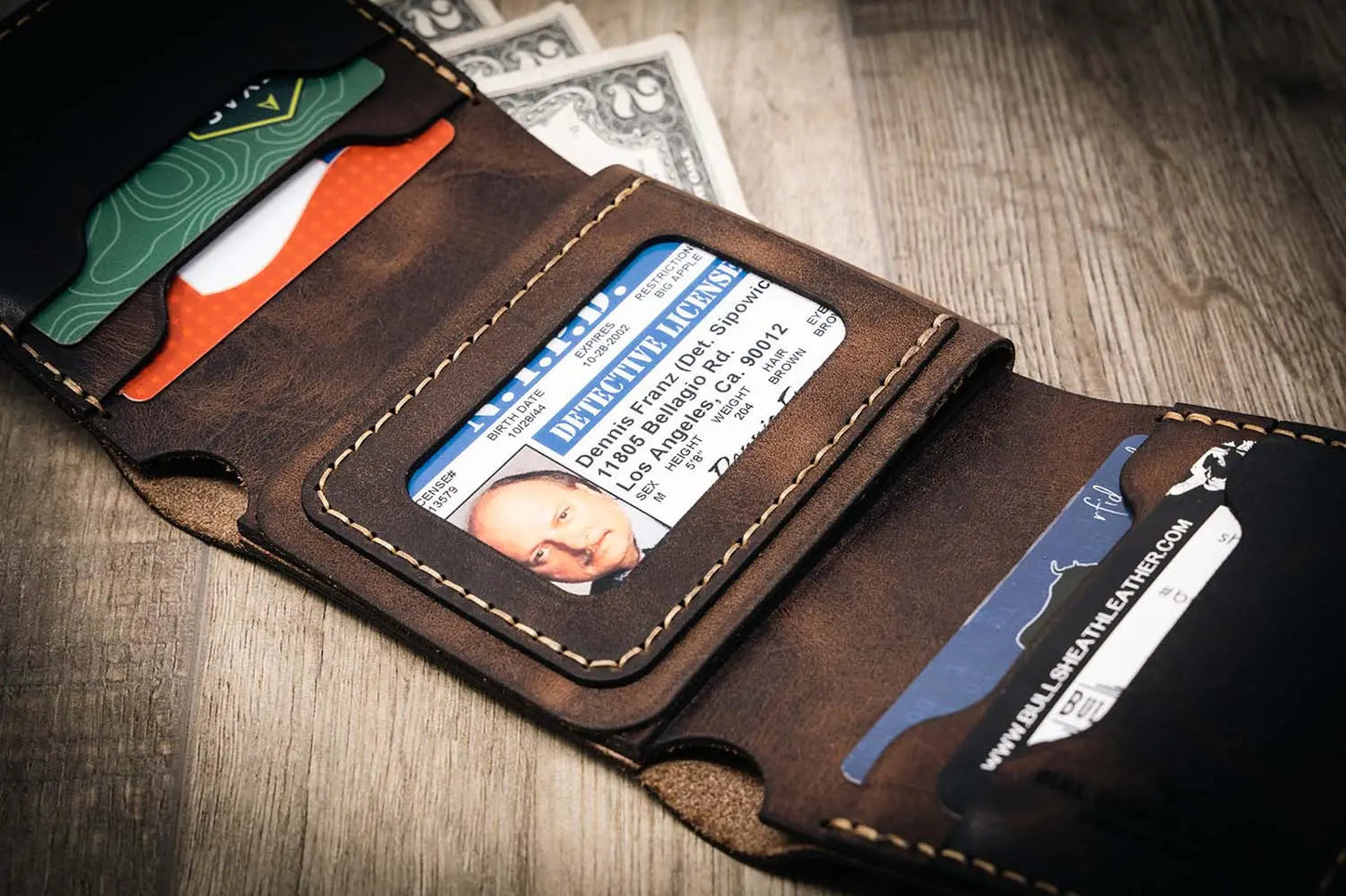 Badge Trifold Wallet - Walnut Brown
