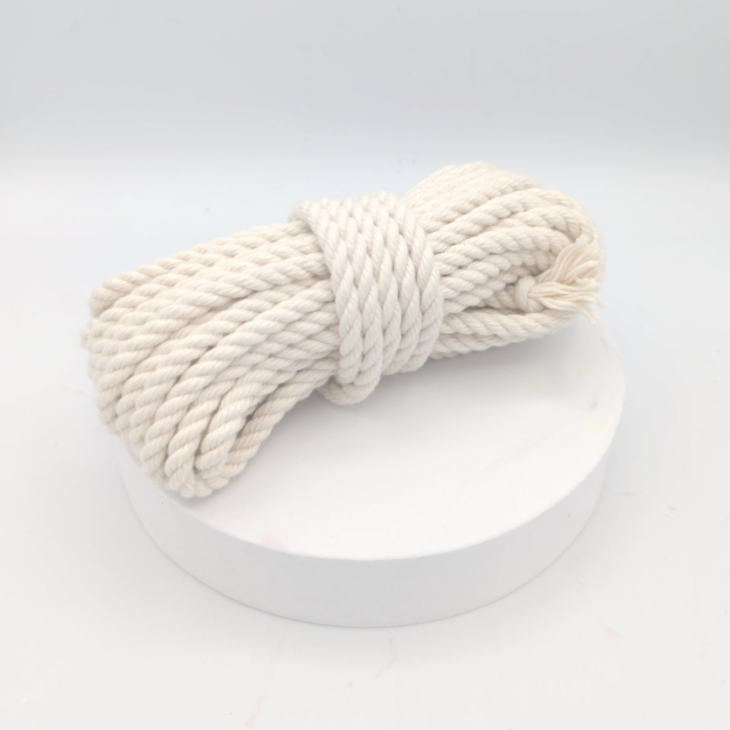 POSH Rope - 3 Strand Spun Polyester Bondage Rope - Synthetic Hemp - 6mm