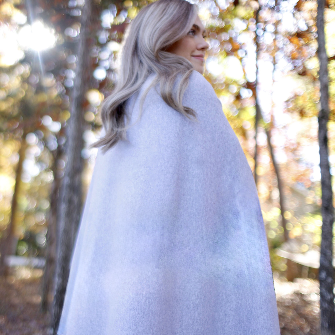 Cozy Sweatshirt Blanket – Perfect for Christmas Comfort