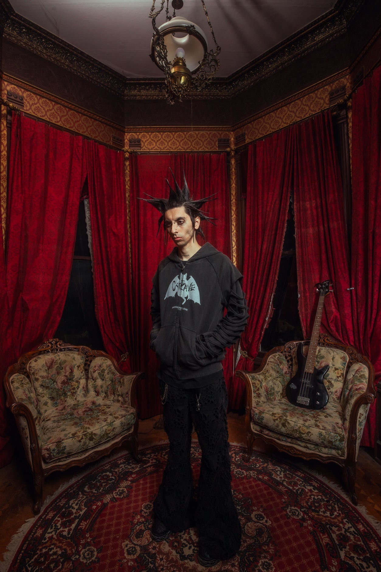 BL CATCAVE SLASHED ZIPUP