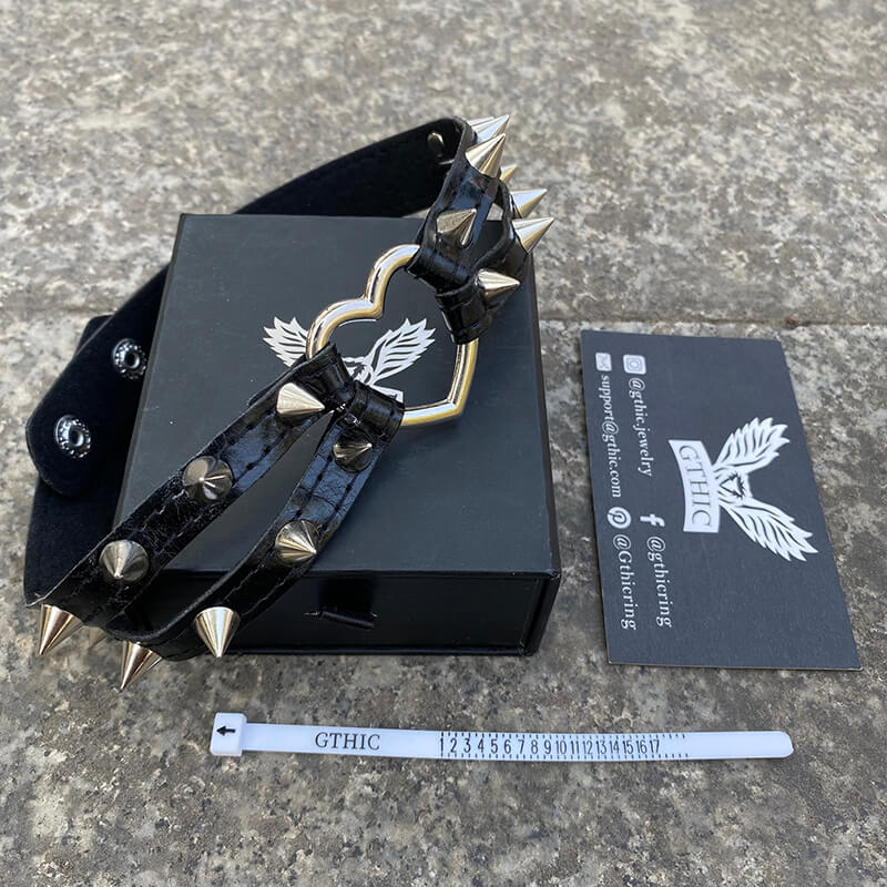 Punk Rivets Heart Leather Choker Necklace